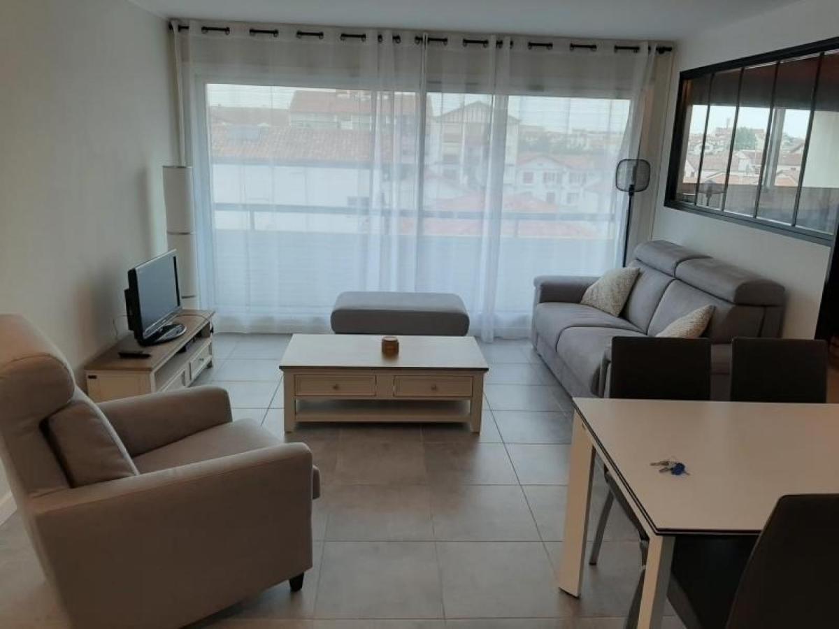 Appartement T3 Renove A 10 Min Du Centre-Ville Avec Balcon, Garage Et Wifi A Saint-Jean-De-Luz - Fr-1-239-584 Екстериор снимка