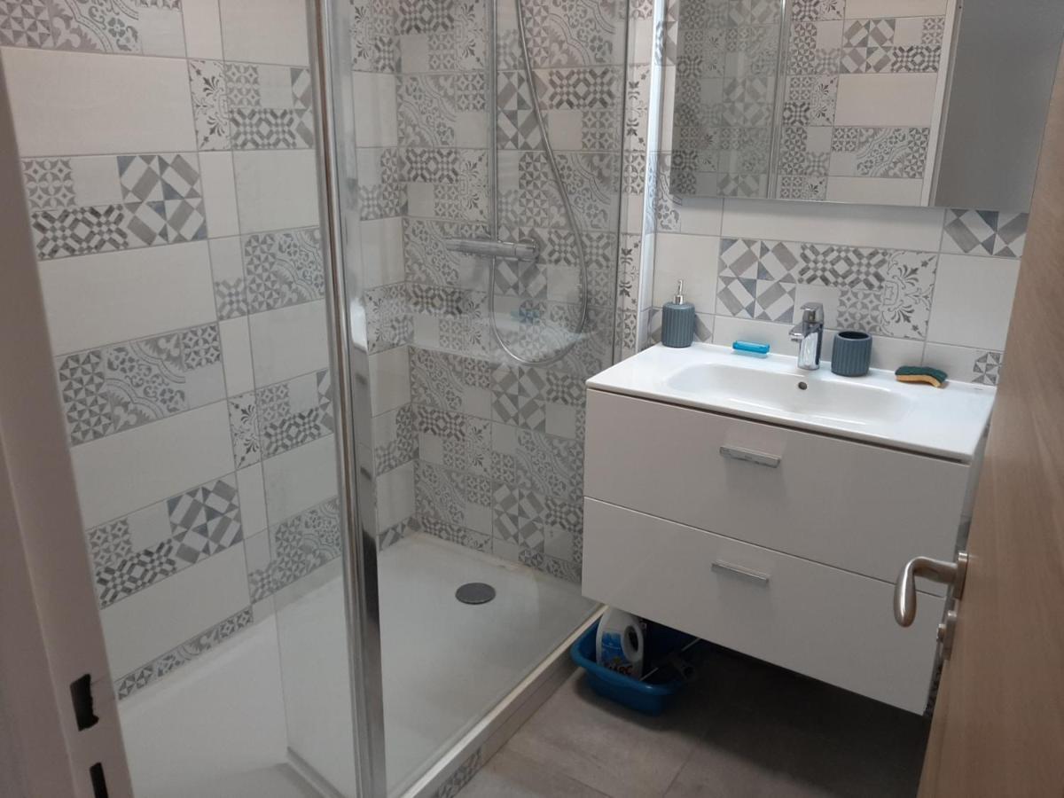 Appartement T3 Renove A 10 Min Du Centre-Ville Avec Balcon, Garage Et Wifi A Saint-Jean-De-Luz - Fr-1-239-584 Екстериор снимка